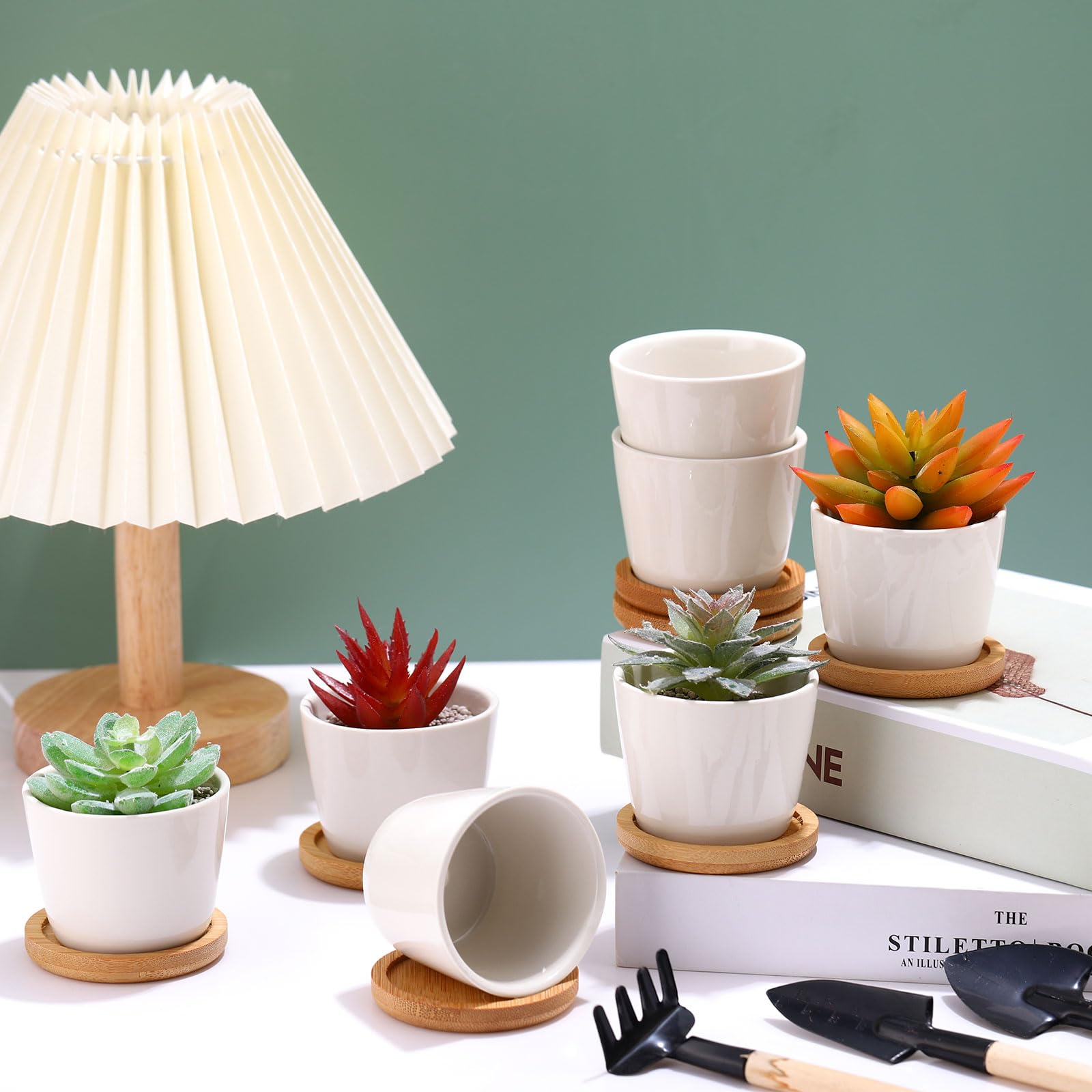 Hsei wedding favor mini pots in white for stylish reception decor