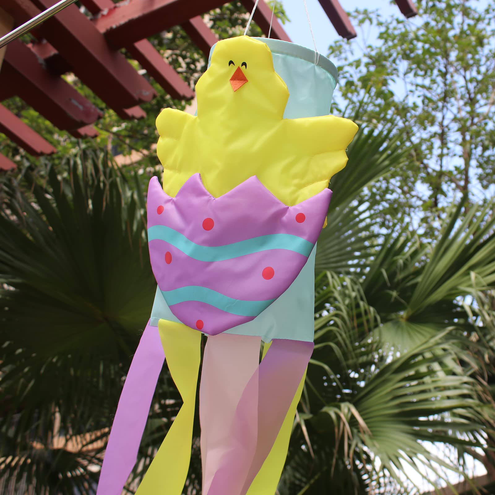 HUNGTOR waterproof polyester windsock resists fading to maintain bright color