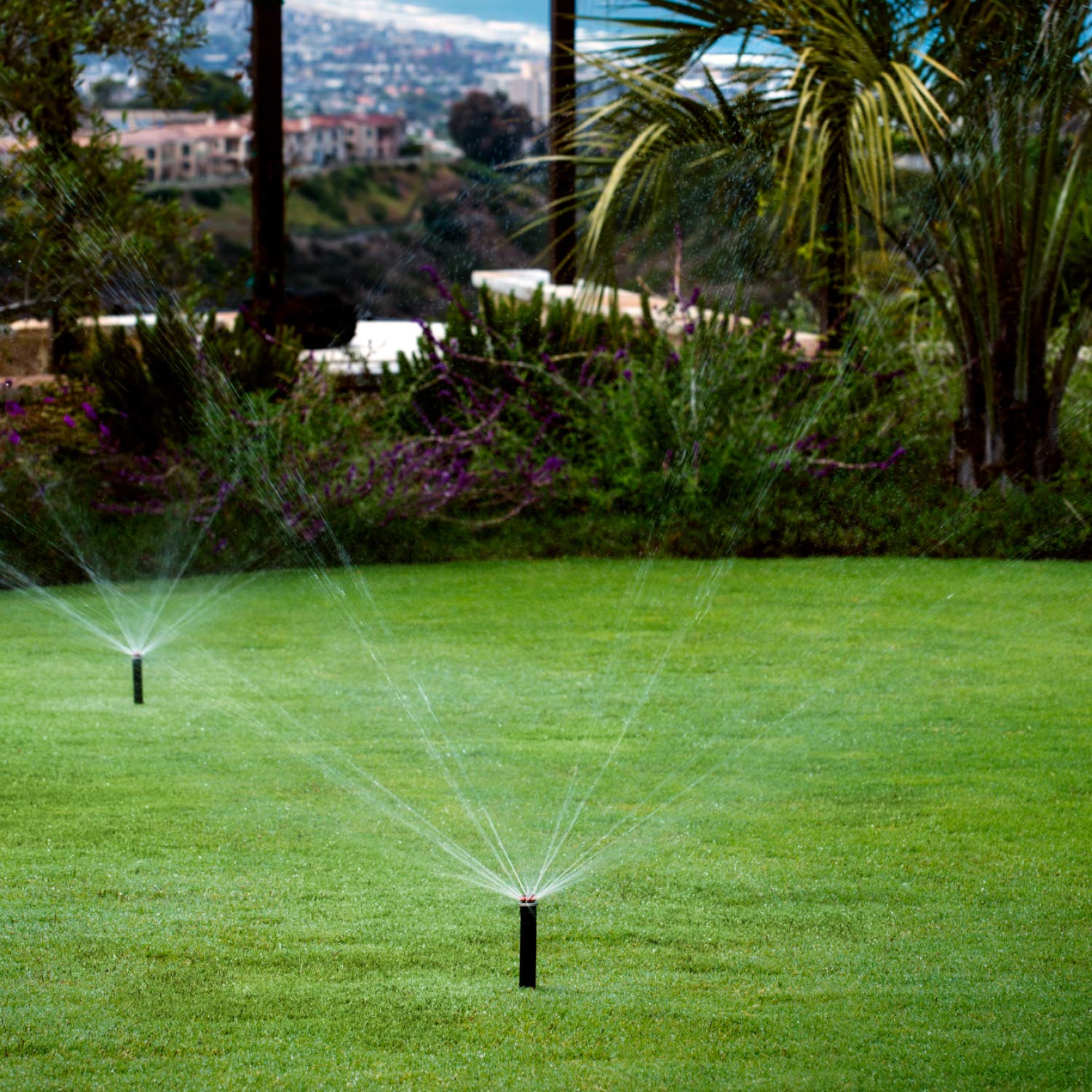 Hunter MP2000 wind-resistant multi-stream maintains consistent outdoor coverage