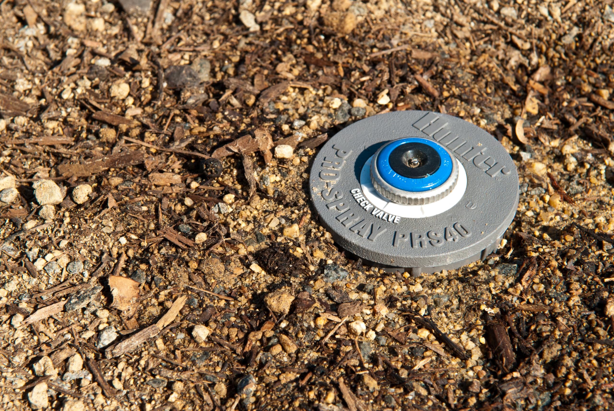 Hunter PRS40 fits all female-thread nozzles for quick field installation