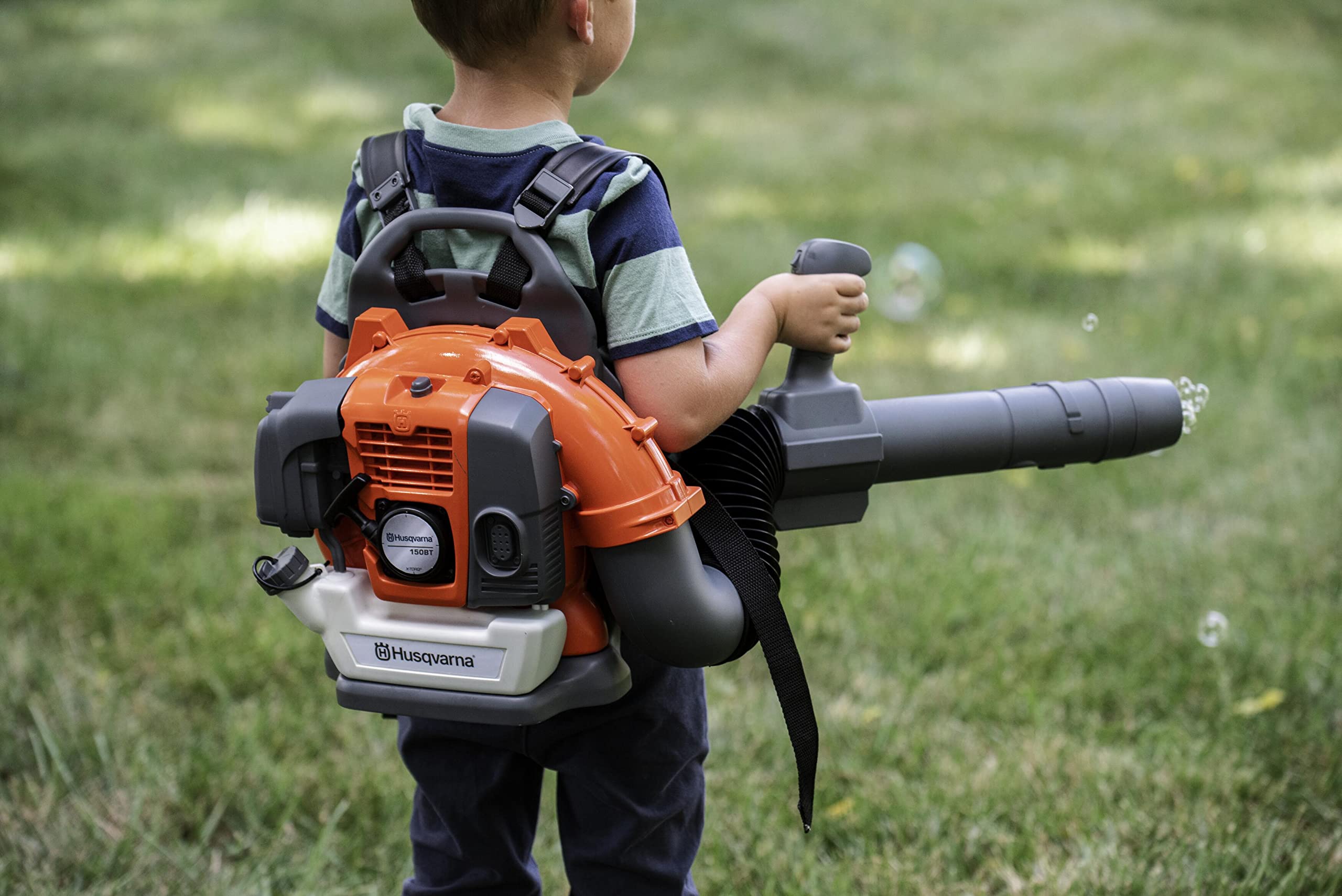 Husqvarna 150B blower toy nozzle streamers show air flow for engaging play