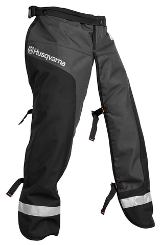 Husqvarna functional apron chainsaw chaps with adjustable waist for a secure fit.