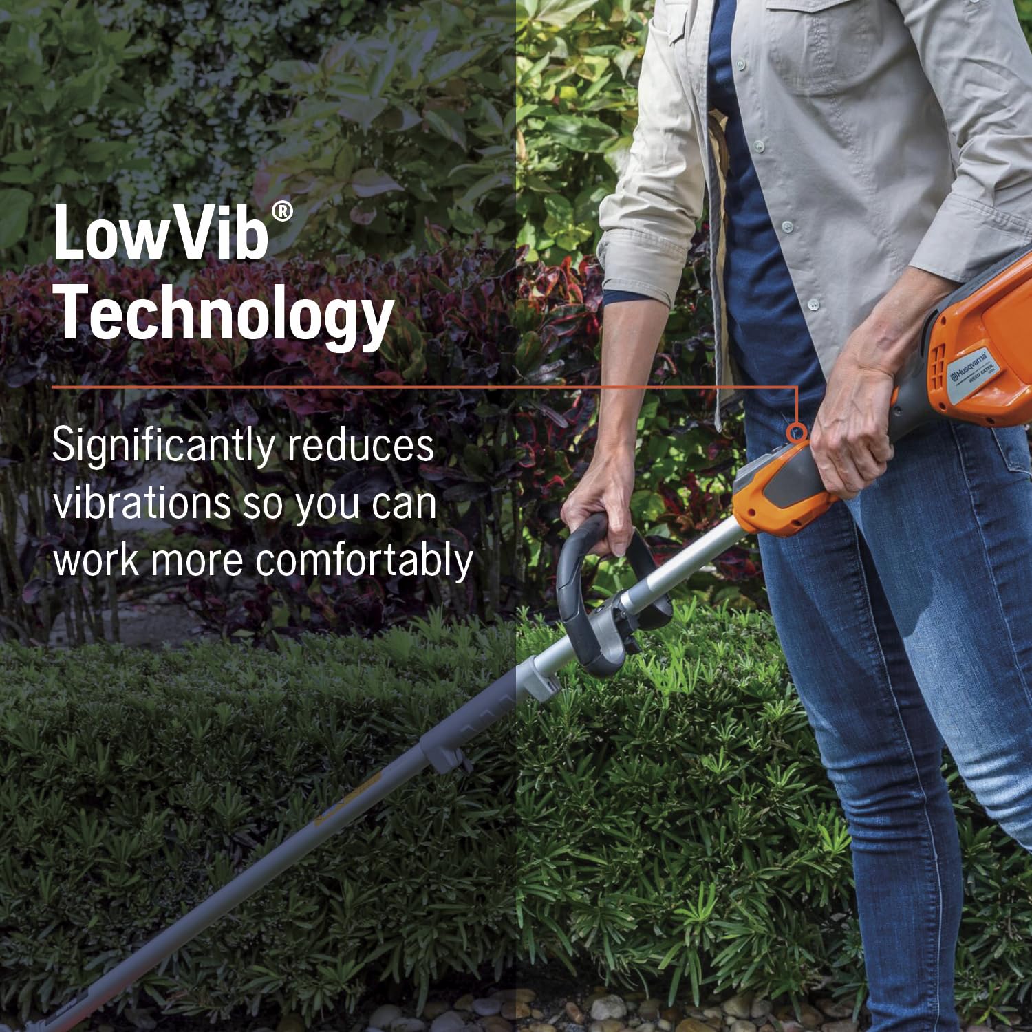 Husqvarna WeedEater 320iL includes 40V battery and charger.