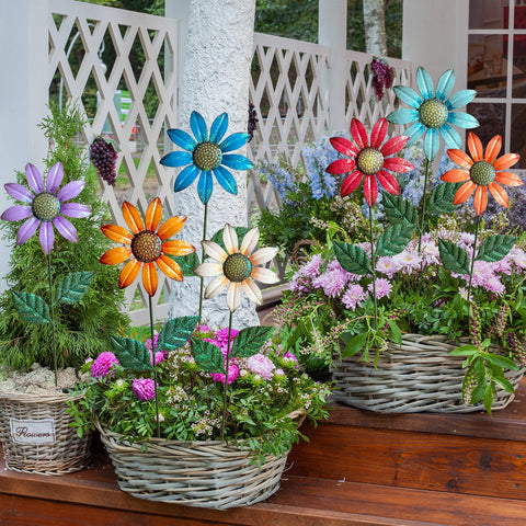 HUTHDAK spring outdoor decor idea for lawn, path, and garden displays.