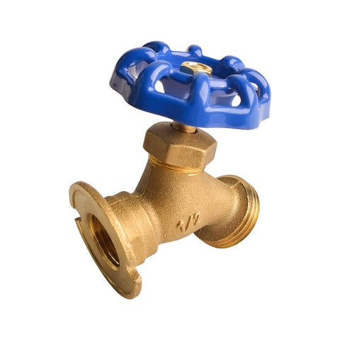 HYDRO MASTER brass valve's solid body supports durable irrigation in outdoor settings.