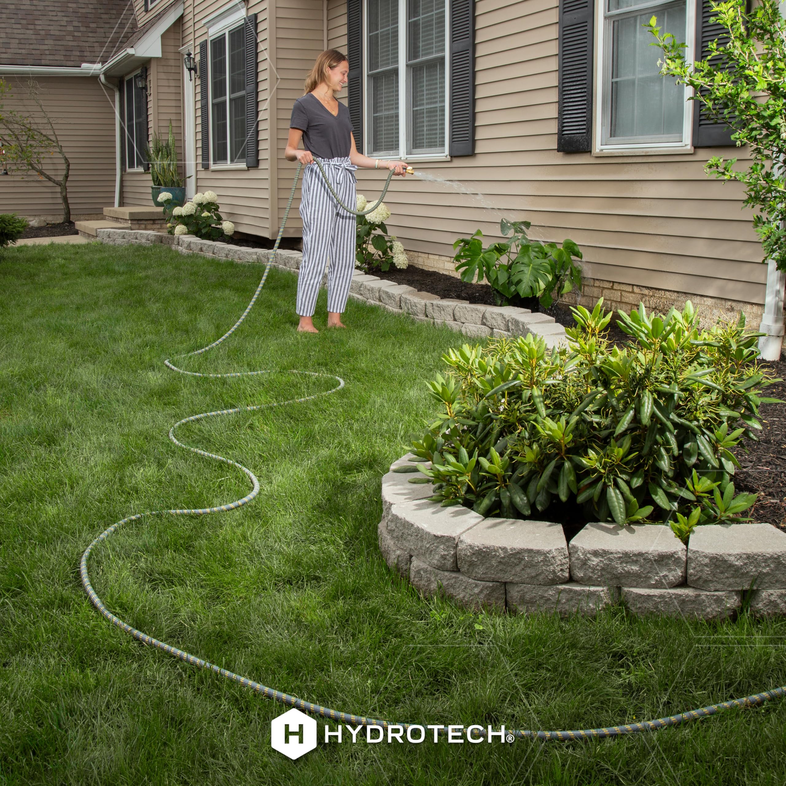 No-kink design of HydroTech maintains stable water flow across lawn.