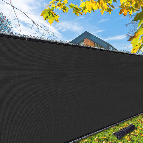 iCover privacy screen fence 4x25ft shown for enhanced backyard privacy