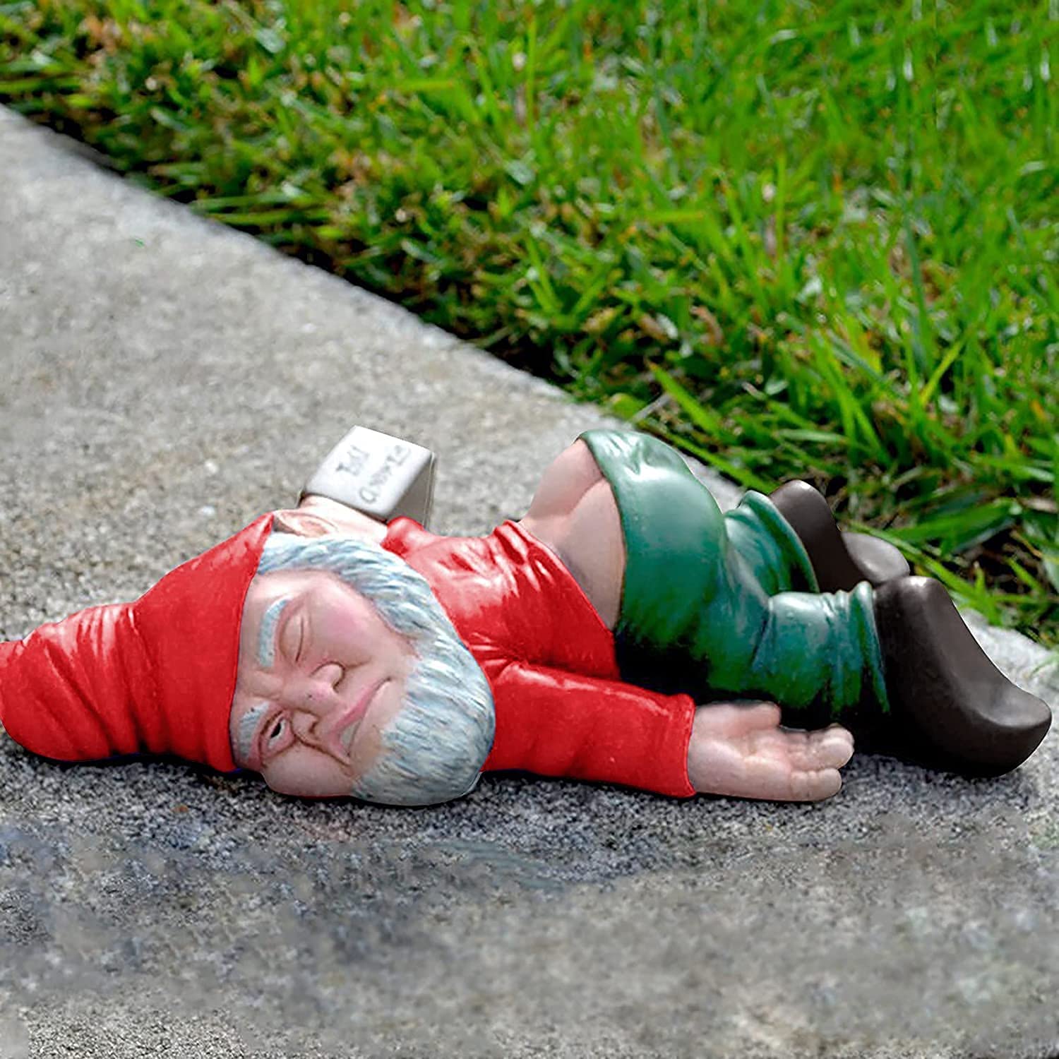 IcyAits funny-drunk-dwarf-gnome-garden-statue adds playful charm to outdoor spaces.