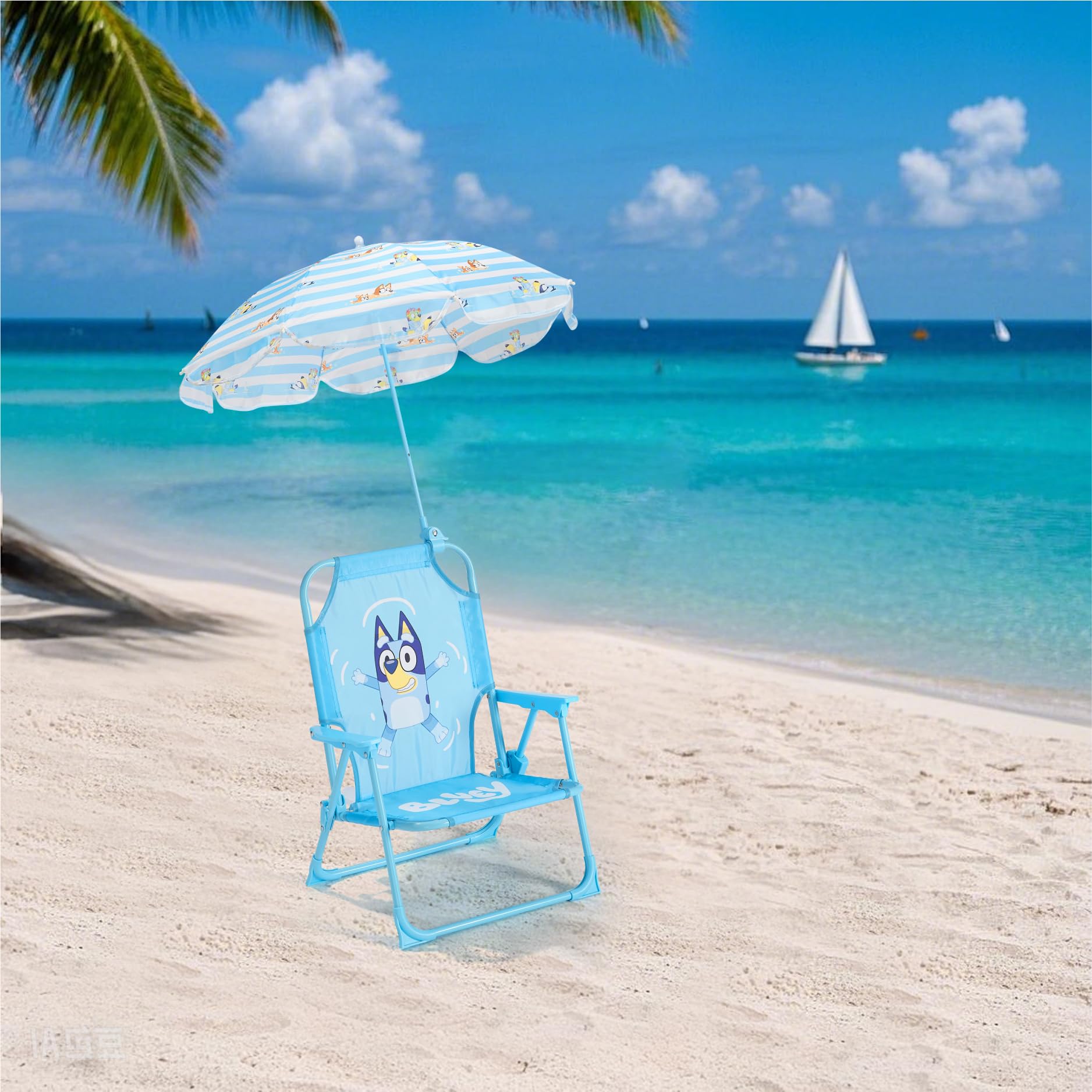Idea Nuova Bluey folding beach chair ready for a sunny day at the beach.