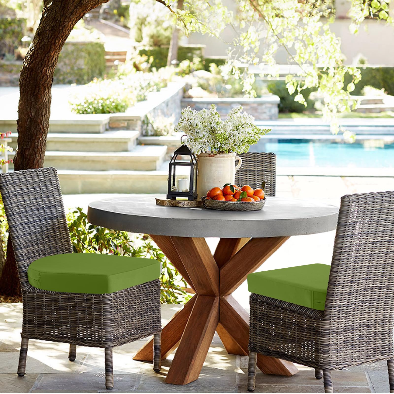 idee-home UV-resistant cushion protects foam on sunny days