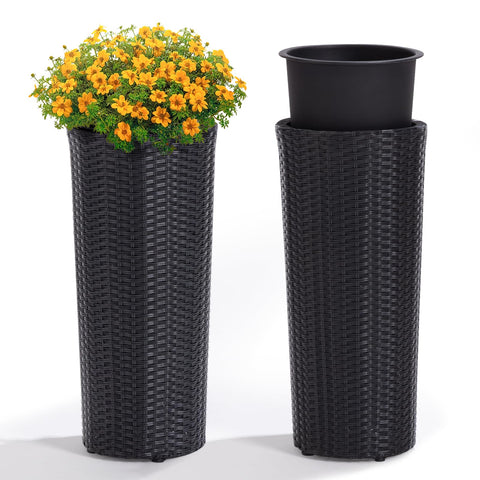 IDZO set for patios and balconies creates layered green displays.