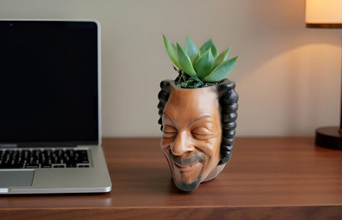 Igreli durable resin pot for patios and desktops with lasting charm.