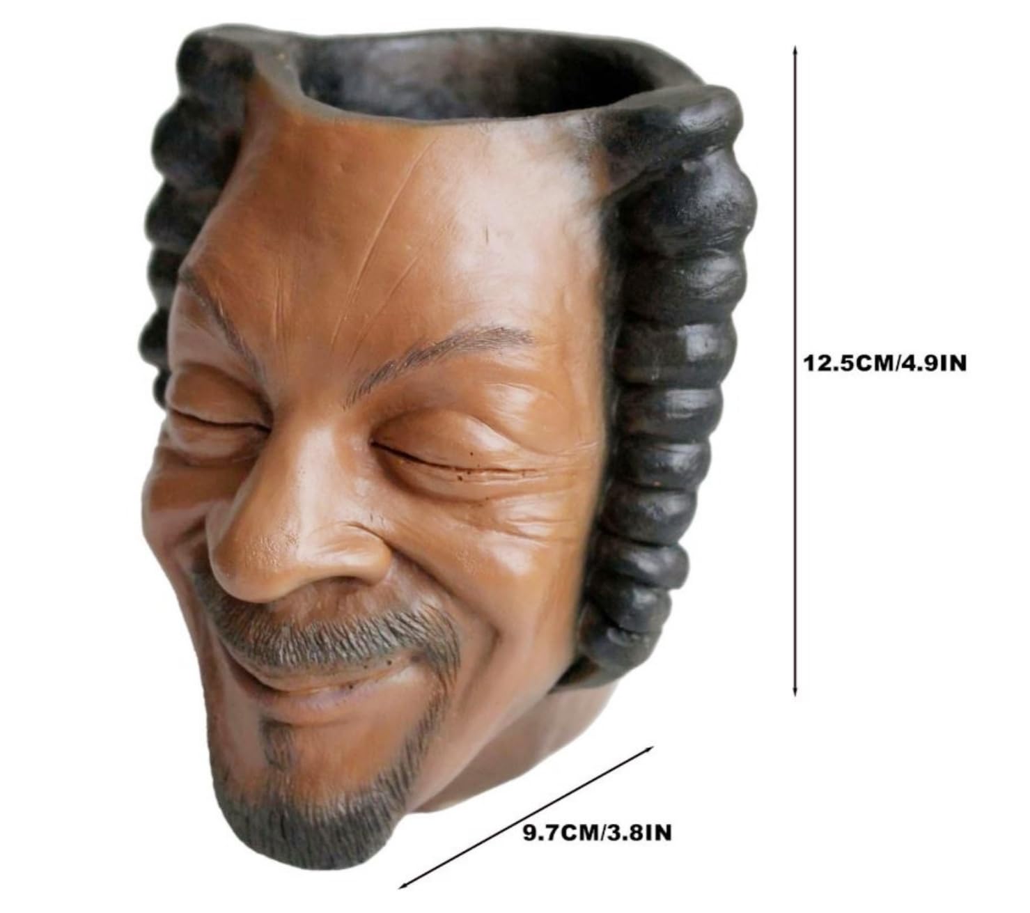 Igreli indoor outdoor planter decor on windowsill or desk.