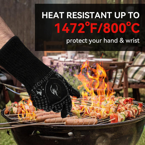 IGNISGUARD gloves feature non-slip silicone for secure handling of hot pots.