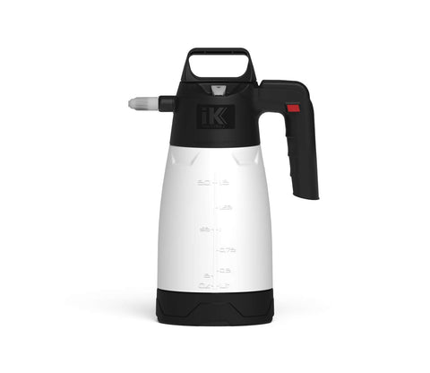 IK Multi PRO 2 translucent tank with level indicator for easy monitoring during spraying.