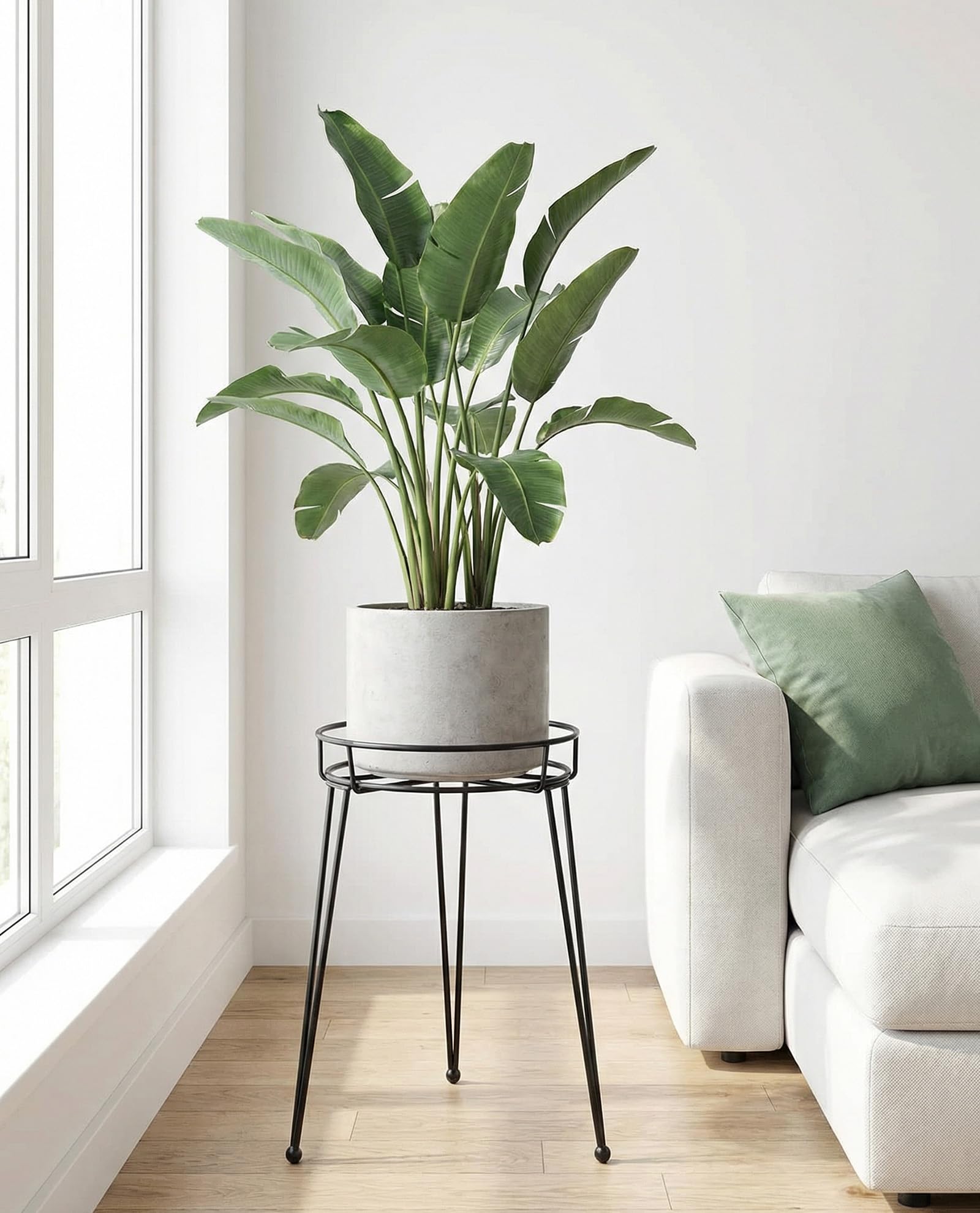 iLTreFlo stand detail-weld shows solid construction for long-lasting indoor use