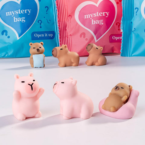 Nerfcareani 50 Pcs Mystery Bag Glow-in-the-Dark Resin Animals – Random Design Collectibles