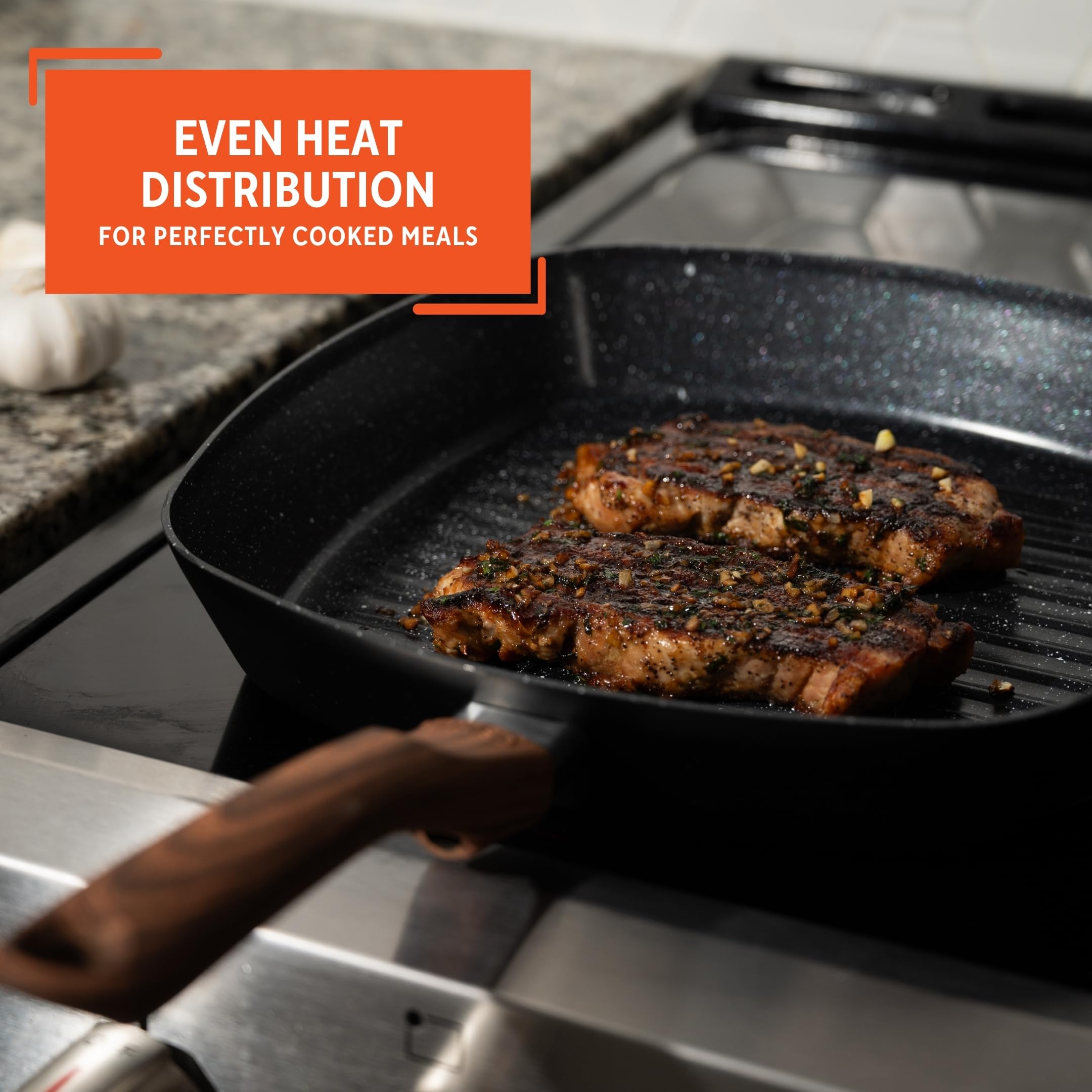High walls on the IMUSA grill pan minimize spills during transfers.