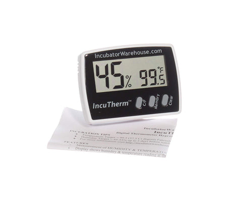 IncuTherm close-up of the large display highlighting easy readability