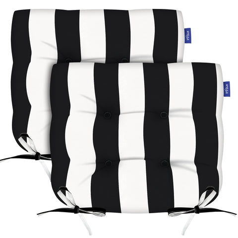 INFBLUE Patio cushions in water-resistant fabric resist splashes while remaining breathable.