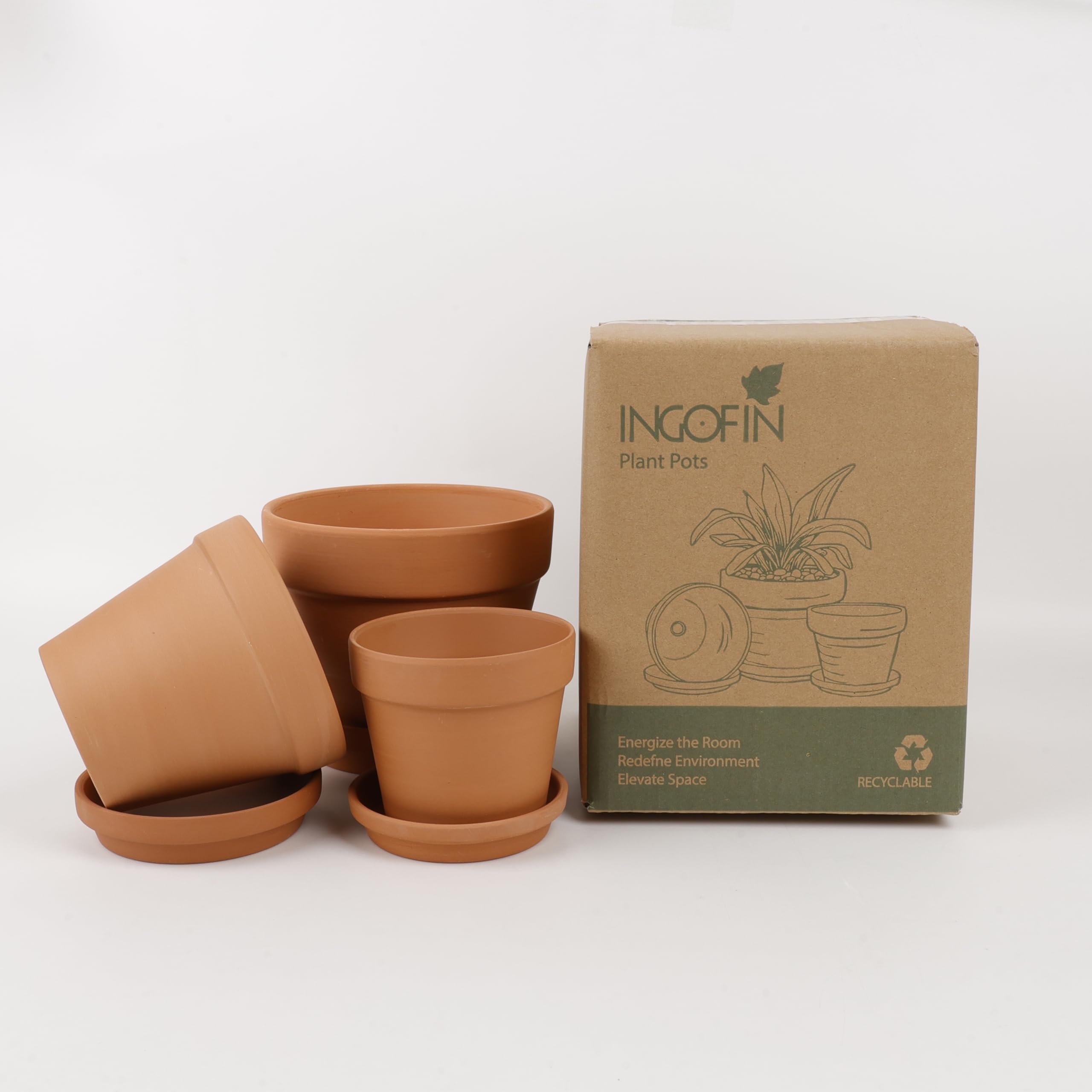 INGOFIN terracotta pot set for planting displays and creative arrangements.