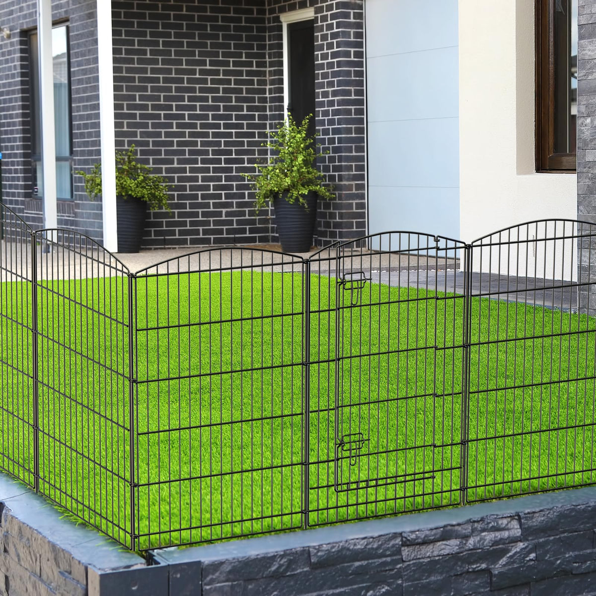 INJOPEXI decorative fence panel forming a curved yard boundary for plant protection.