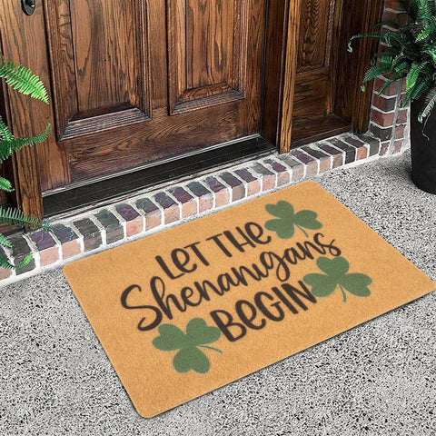 INOGIH St. Patrick's Day entrance mat features lucky clovers for festive curb appeal