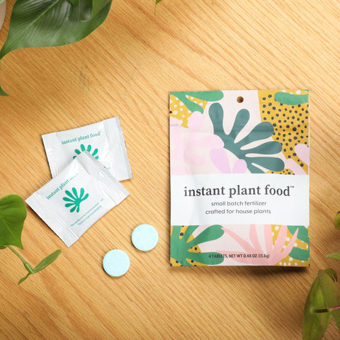 INSTANT BIOLOGICS all-types-of-houseplants feeding solution supports versatile plant care.