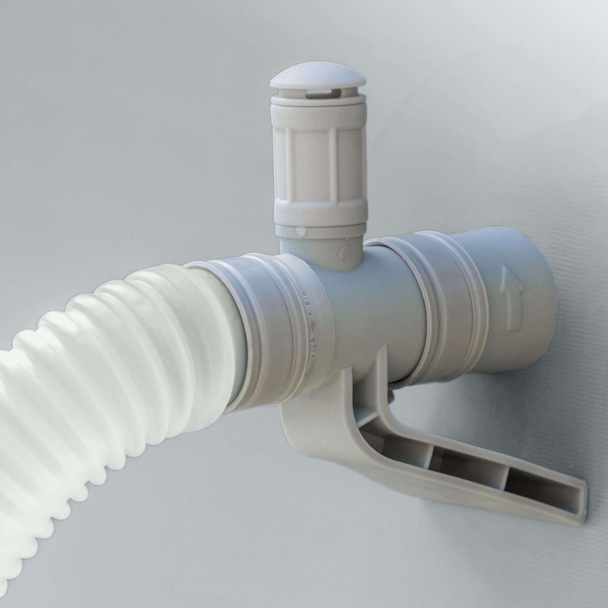Intex C530 Krystal Clear pump and cartridge highlighting simple cartridge maintenance