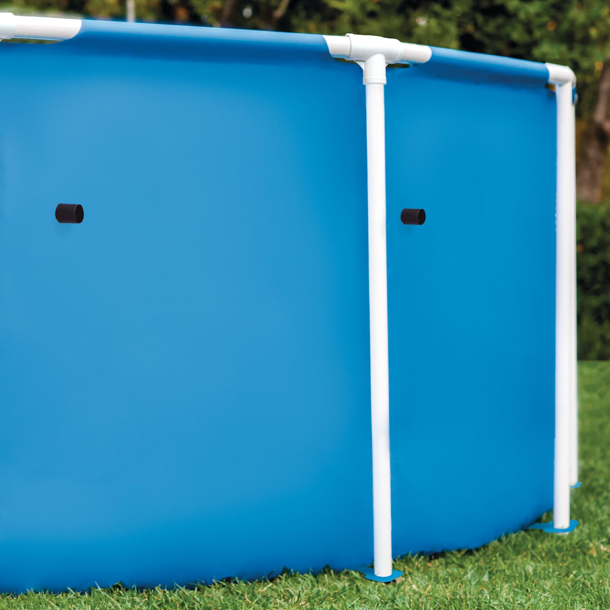 Intex Metal Frame pool creates a welcoming backyard retreat for family and friends.