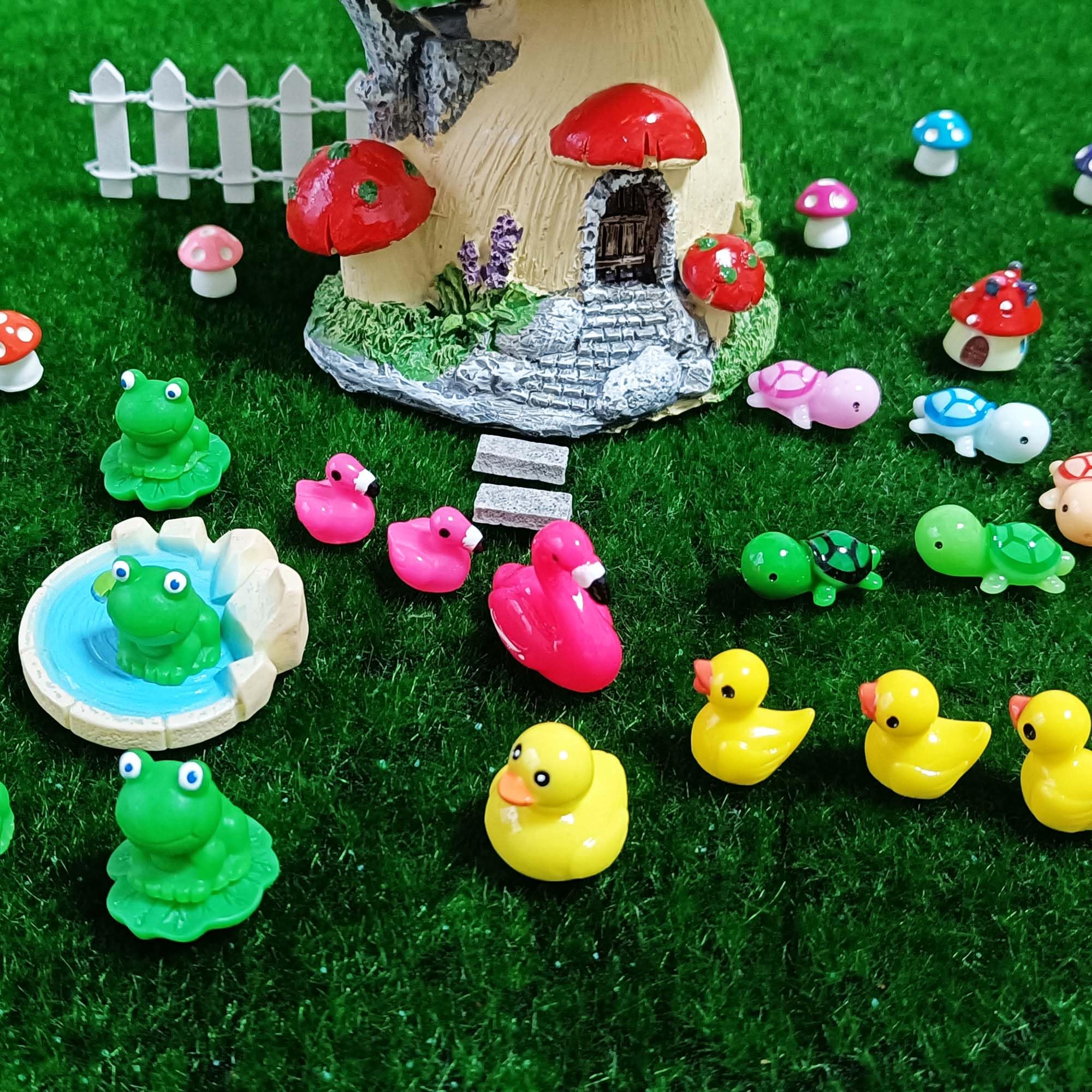 InXqryx mushroom-house accessory resin figure for creative setups.