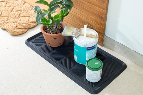 IRONGATE garage workshop mat catches spills and dirt from work footwear.