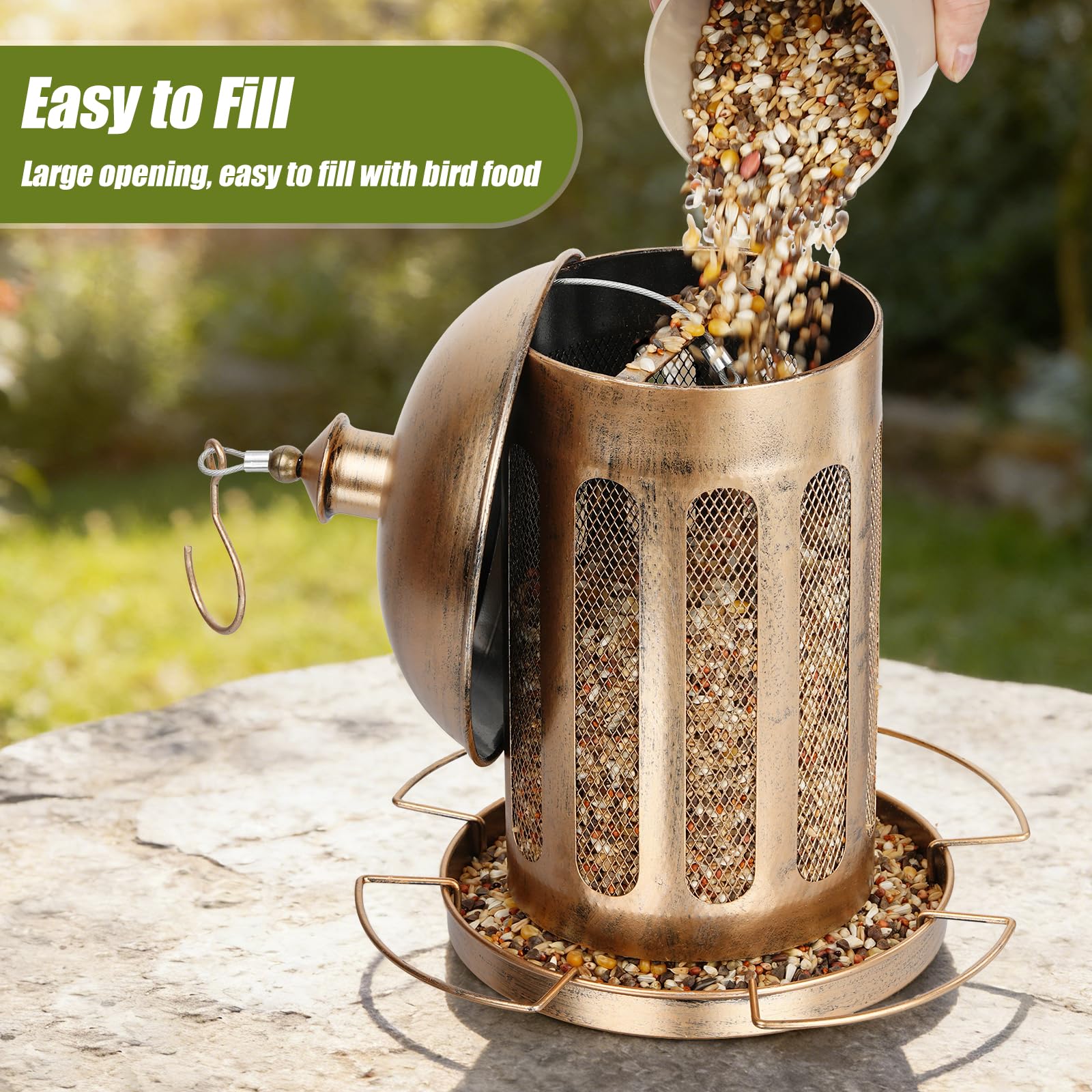 IWNTWY Bird Feeder ventilated mesh promotes airflow and quick drainage.