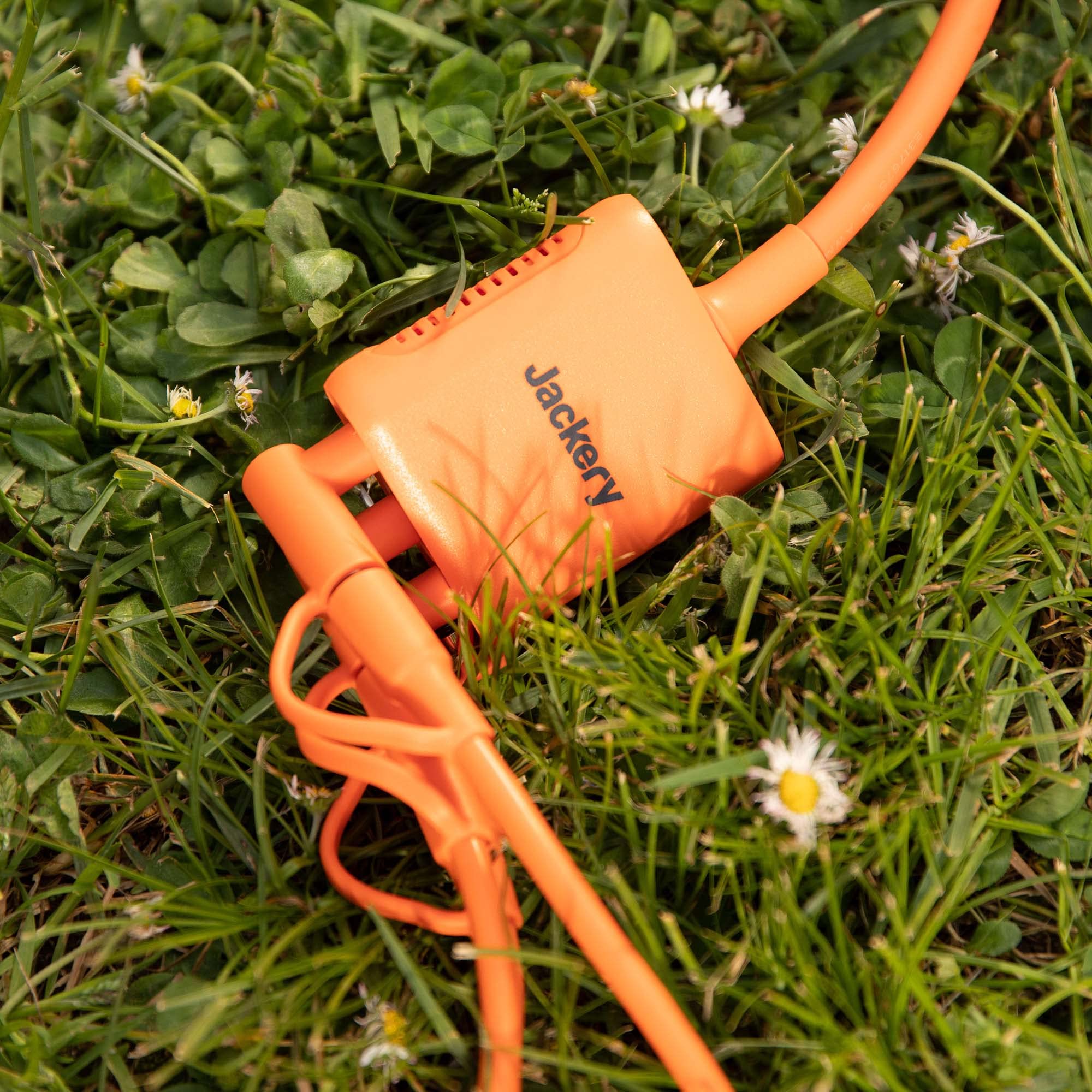 Jackery Solar Series Connector featuring fire-resistant wire for outdoor use
