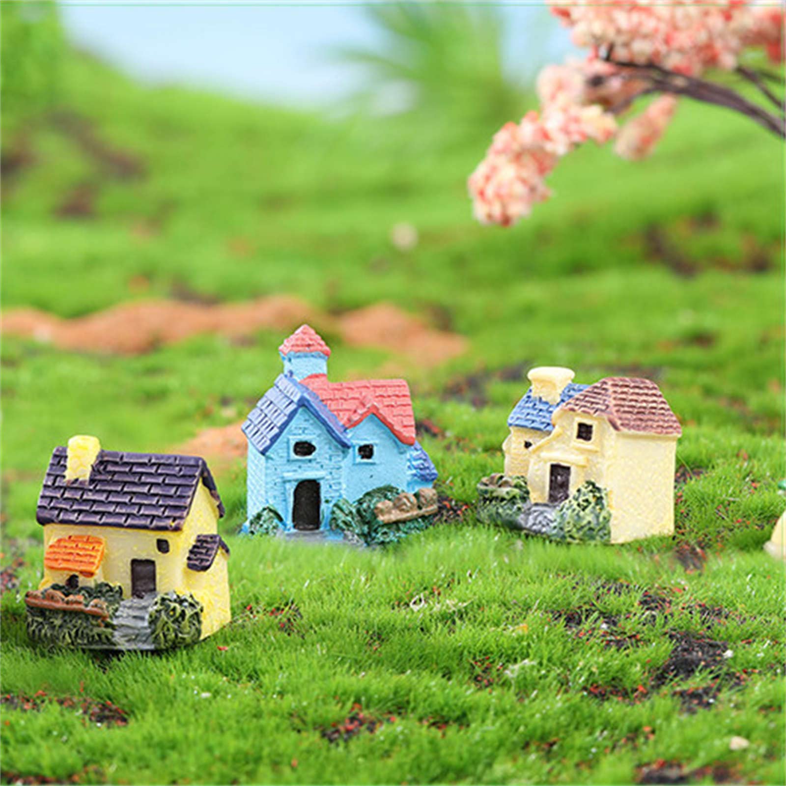 JANOU mini-house terrarium decoration enhances miniature landscapes.