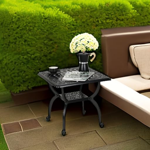 Joint area shows anti-rust, weather-resistant finish on the JARDIN DE CENTENNIAL table