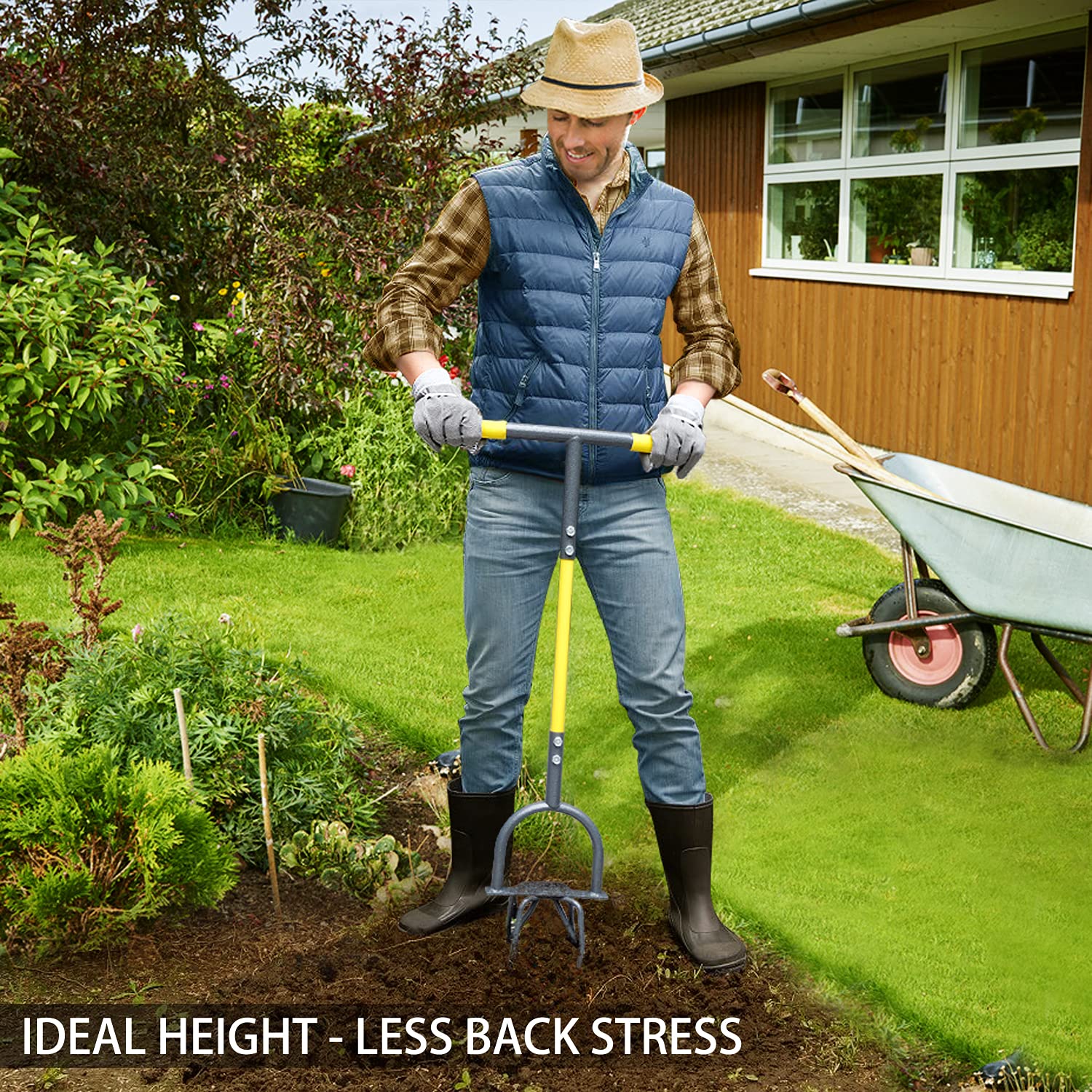 Jardineer Hand Tiller razor-sharp tines deliver aggressive soil penetration.