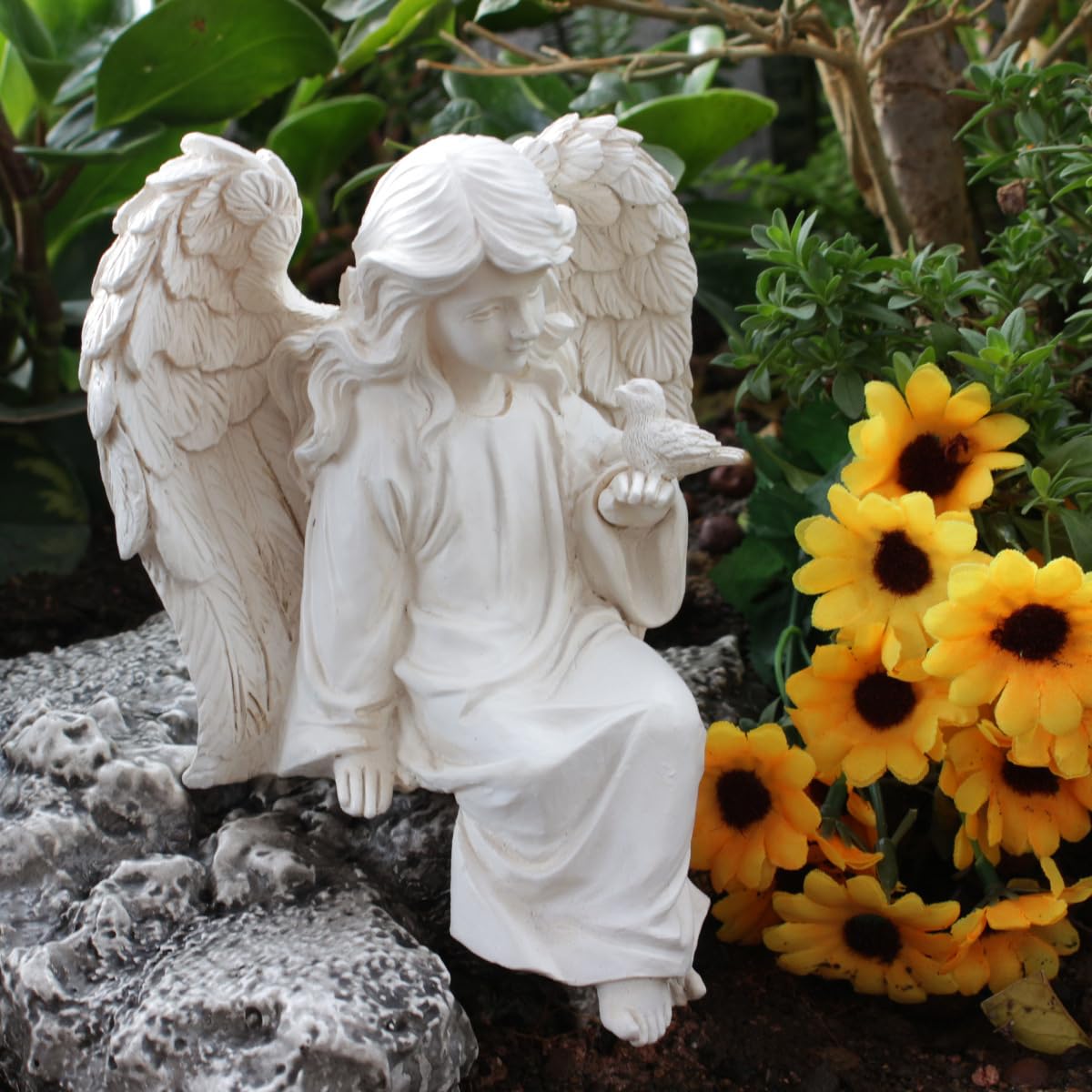JARPSIRY 12-inch angel statue fits patios and shelves gracefully.