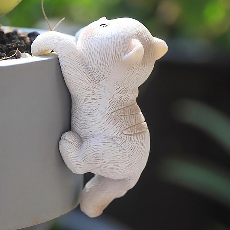 JARPSIRY cat flower pot hugger climbing on a planter in a balcony space