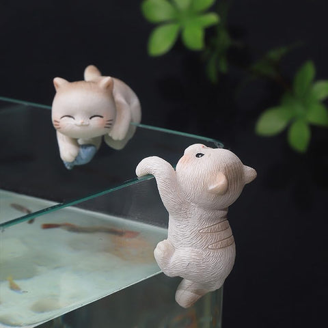 JARPSIRY cat flower pot hugger hanging from a planter rim