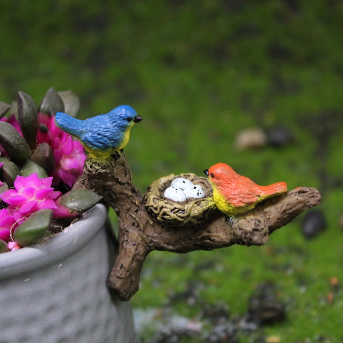 JARPSIRY flower pot edge hugger adds whimsical accent to garden edges.