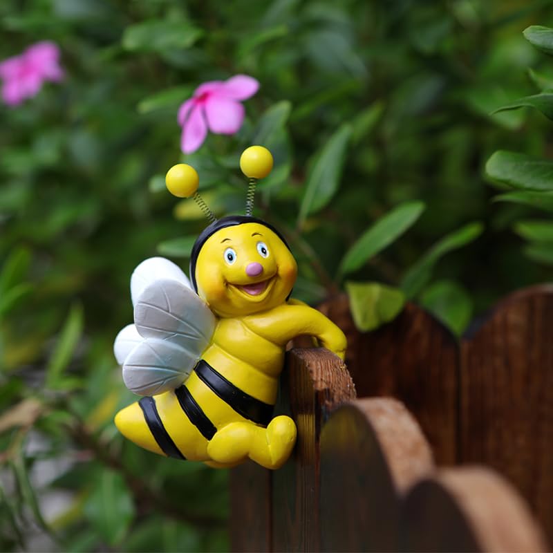 Jarpsiry gift-ready bee duo perfect for plant lovers.
