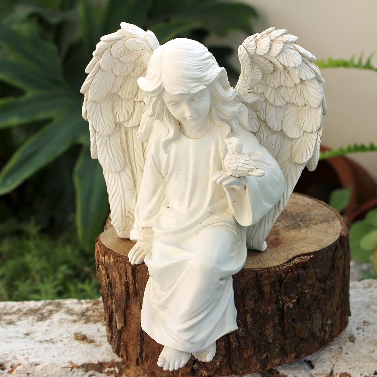 JARPSIRY angel statue serves as a thoughtful memorial gift.
