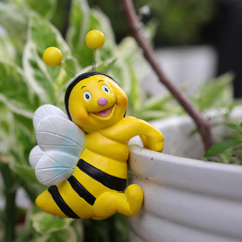 Jarpsiry resin bee wings close-up for vibrant outdoor color.