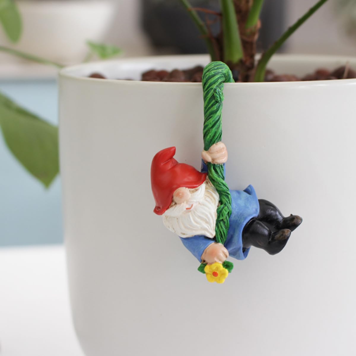 JARPSIRY three-piece gnome set adds character to garden