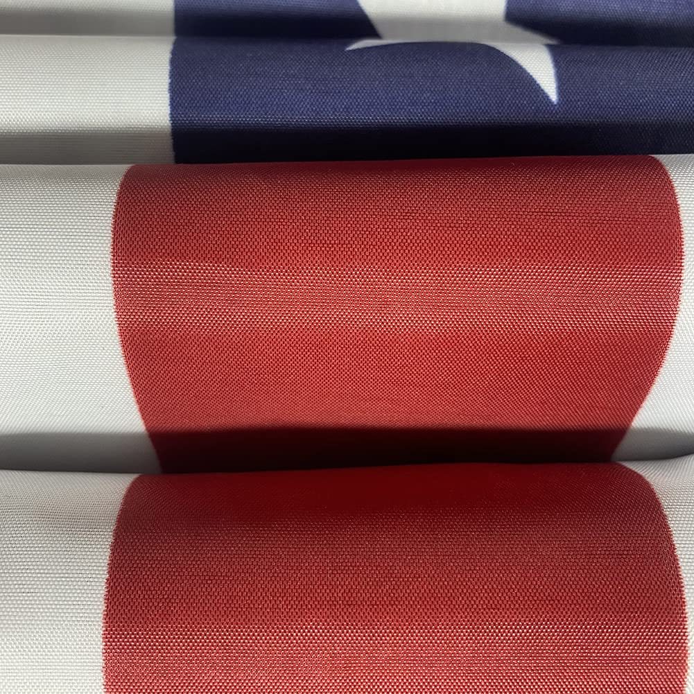 Jayus US flag uses 3-ply oxford fabric for long-lasting durability.