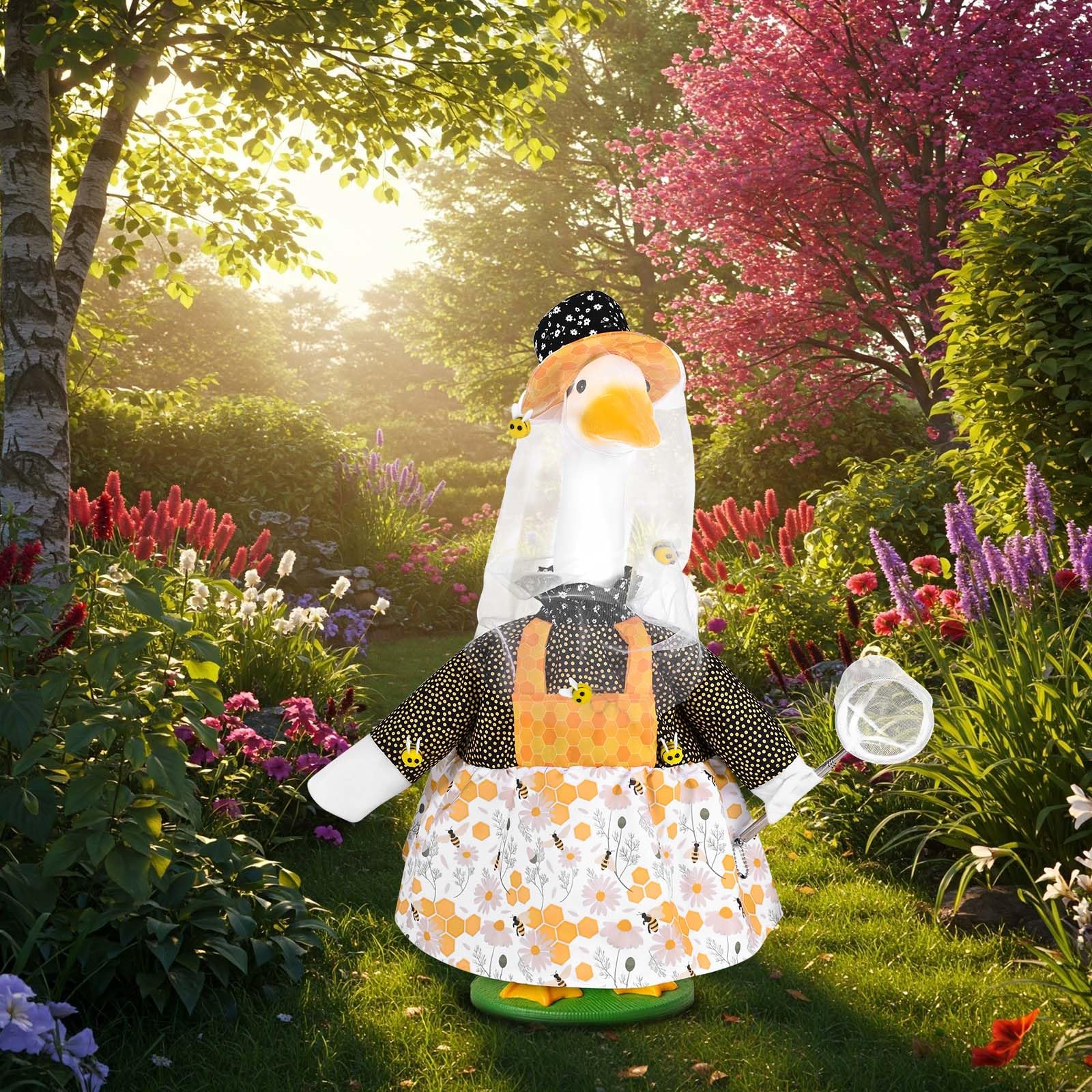 JcHrmers 23-inch fit ensures compatibility with standard geese statues.
