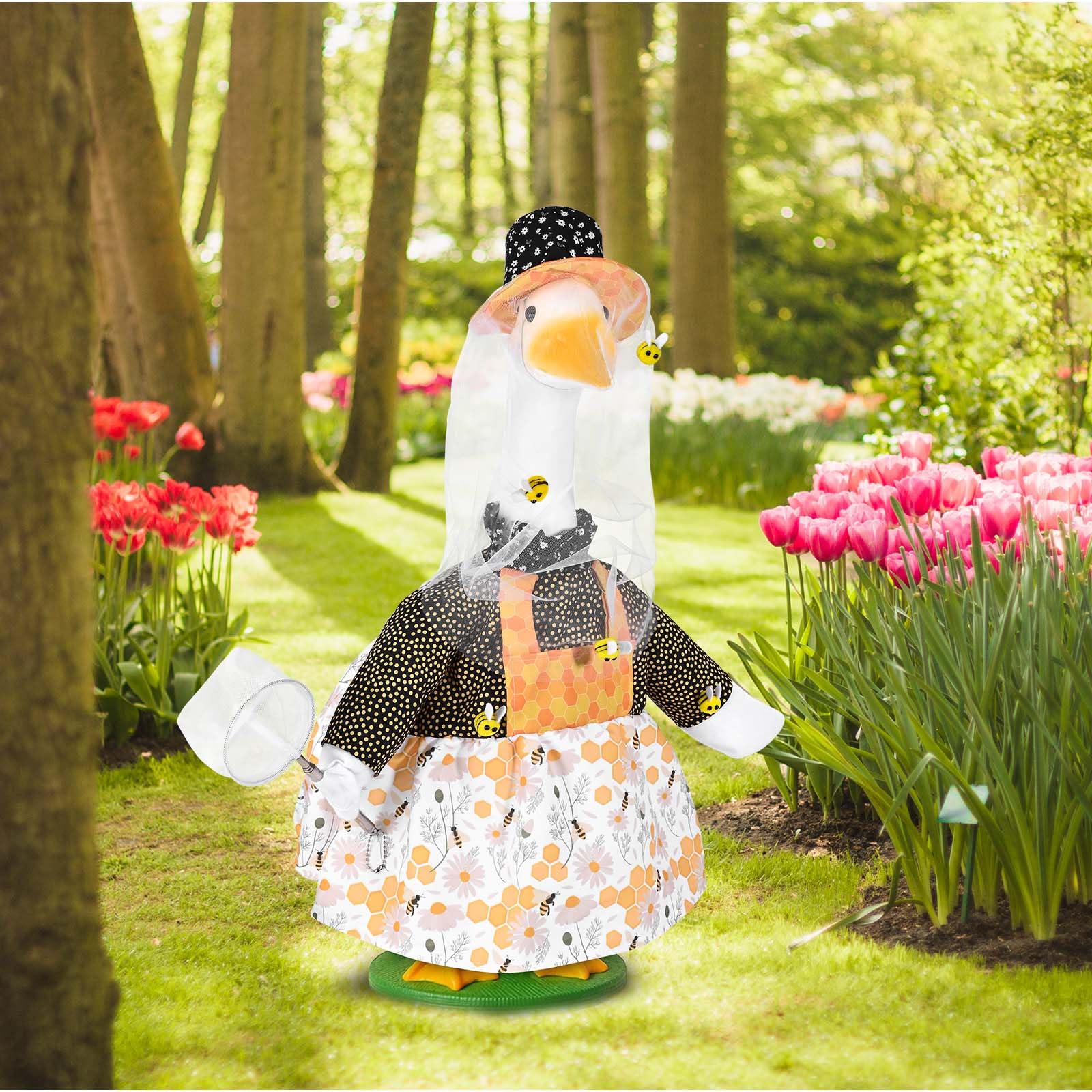 JcHrmers porch goose decor featuring the outfit creates focal points.