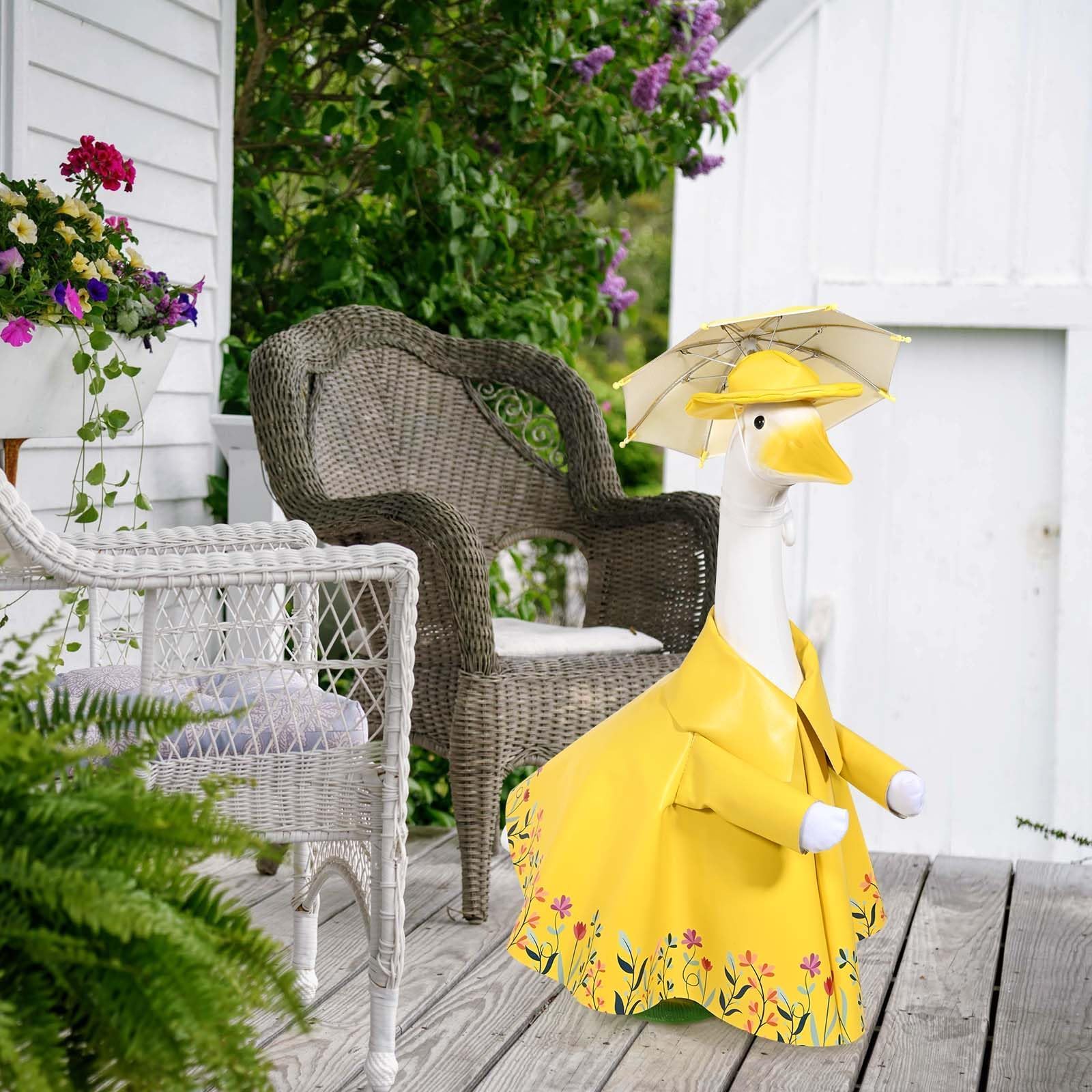 JcHrmers Spring-summer decor for outdoor garden geese.