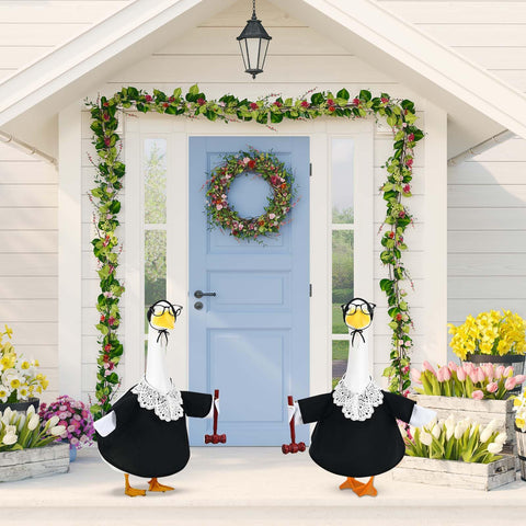 Weatherproof materials used in the JcHrmers goose costume